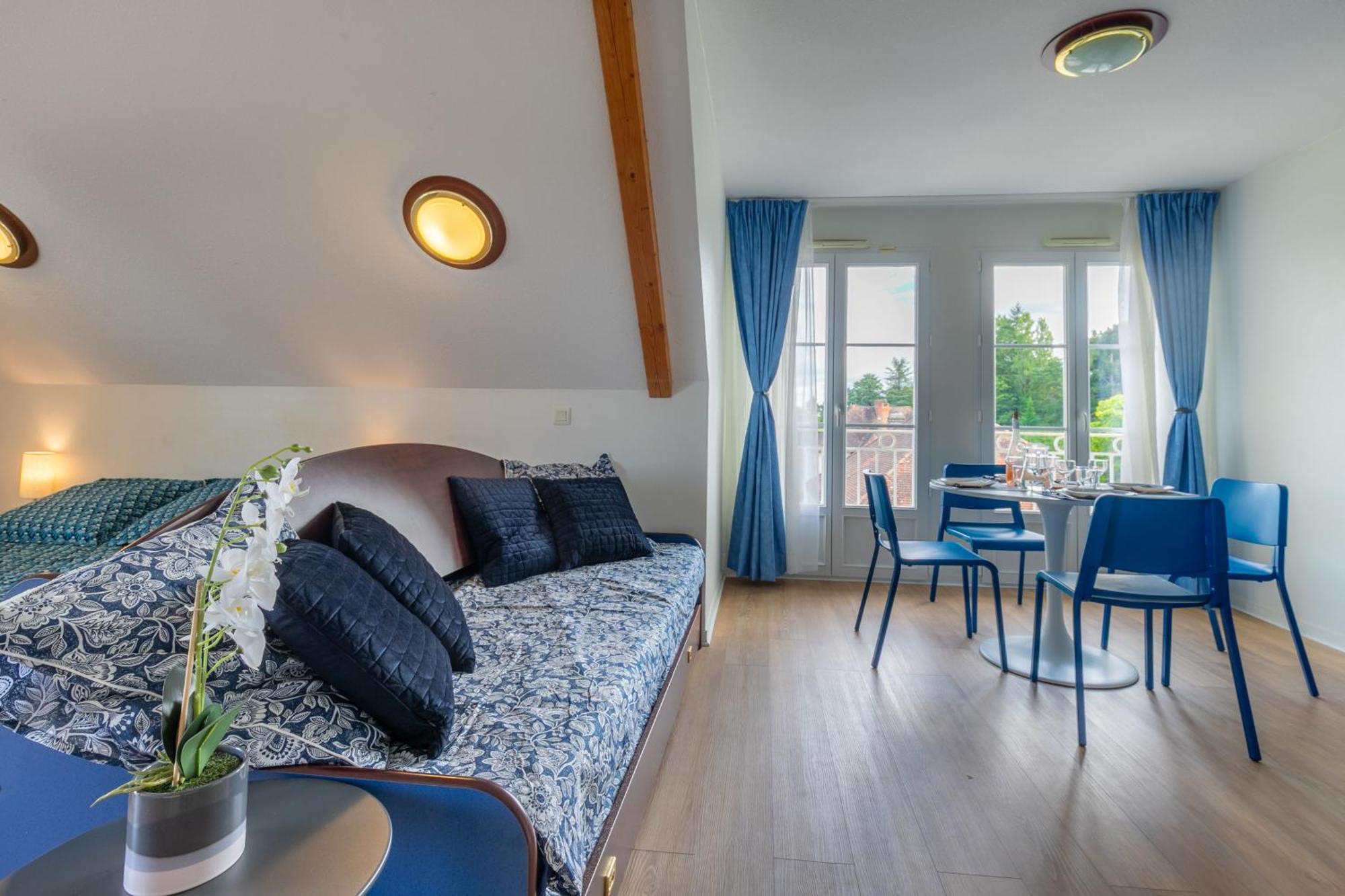 Grand Studio Le Bleu Posay La Roche-Posay Exterior foto